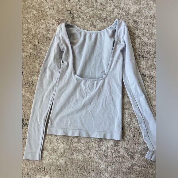 NWOT Free People Low Back Seamless Long Sleeve Top Sz XS in Color Skywriting - Picture 8 of 12